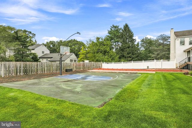 105 DEERFIELD AVE, Marlton, NJ 08053
