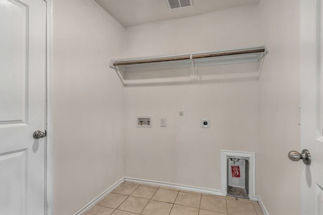 4000 Huntington Drive, Denton, TX 76209