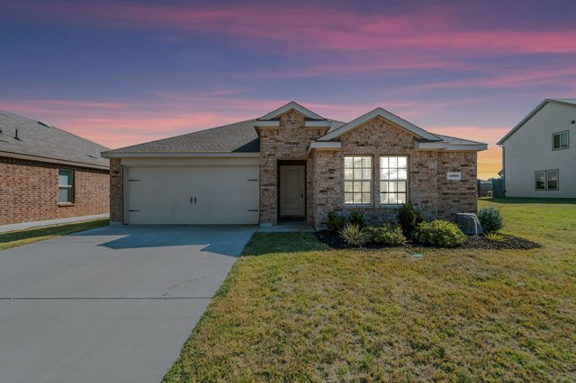 4000 Huntington Drive, Denton, TX 76209