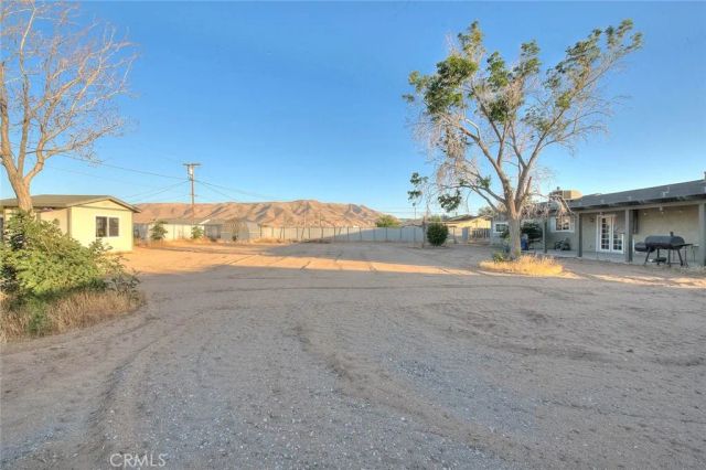 10525 Balsa, Apple Valley, CA 92308