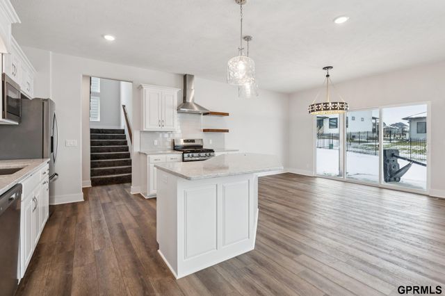 17012 Abigail Street, Bennington, NE 68007