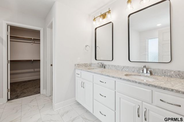 17012 Abigail Street, Bennington, NE 68007