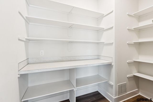 17012 Abigail Street, Bennington, NE 68007