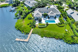 629 Lake Drive, Vero Beach, FL 32963