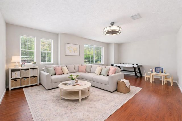 14431 Parkesgate Drive, Houston, TX 77083