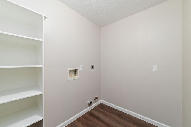 14431 Parkesgate Drive, Houston, TX 77083