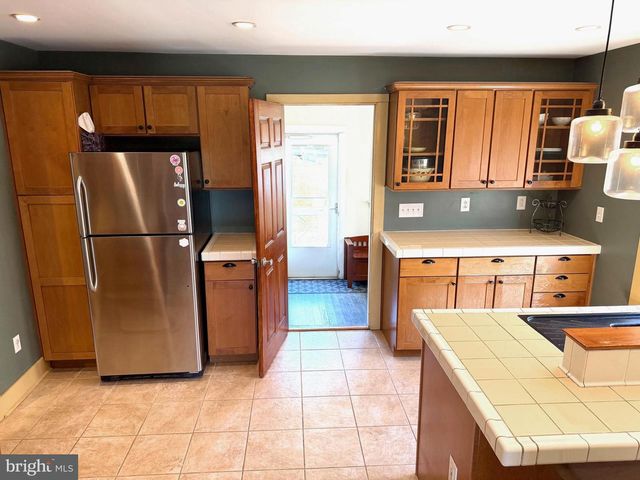 2939 N OLD BETHLEHEM PIKE, Quakertown, PA 18951