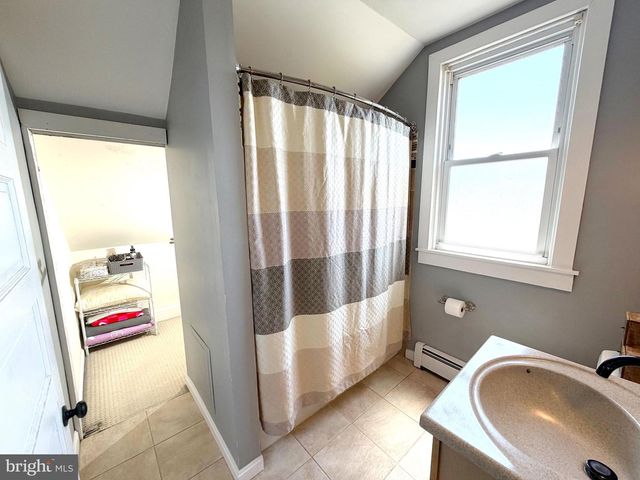 2939 N OLD BETHLEHEM PIKE, Quakertown, PA 18951