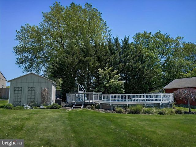 2939 N OLD BETHLEHEM PIKE, Quakertown, PA 18951