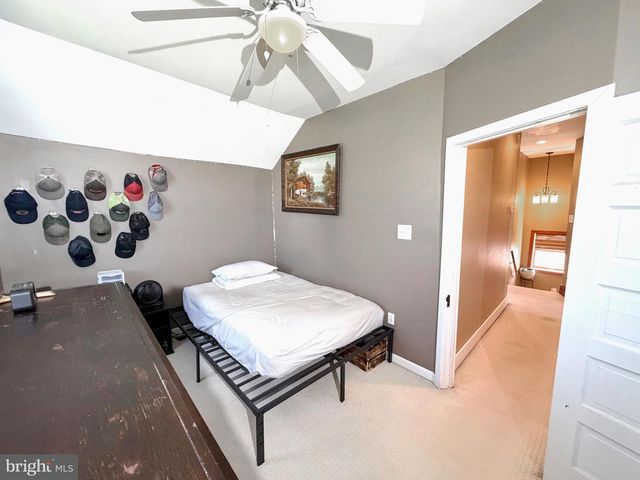 2939 N OLD BETHLEHEM PIKE, Quakertown, PA 18951