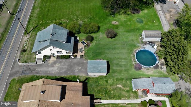 2939 N OLD BETHLEHEM PIKE, Quakertown, PA 18951