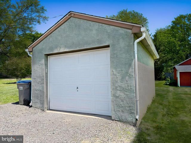 2939 N OLD BETHLEHEM PIKE, Quakertown, PA 18951