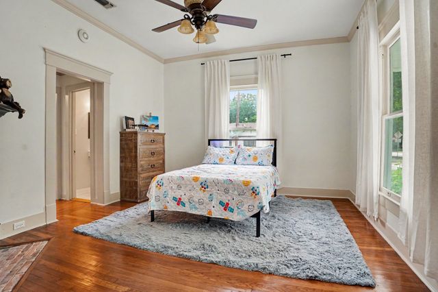 300 E University Avenue, Waxahachie, TX 75165