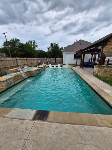 300 E University Avenue, Waxahachie, TX 75165