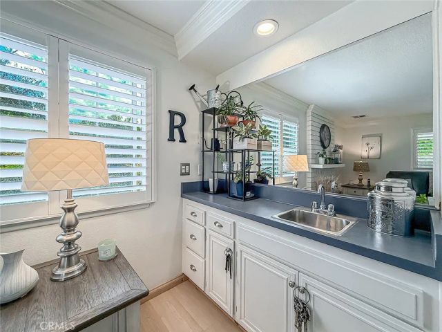 984 Oakmont Court, Simi Valley, CA 93065