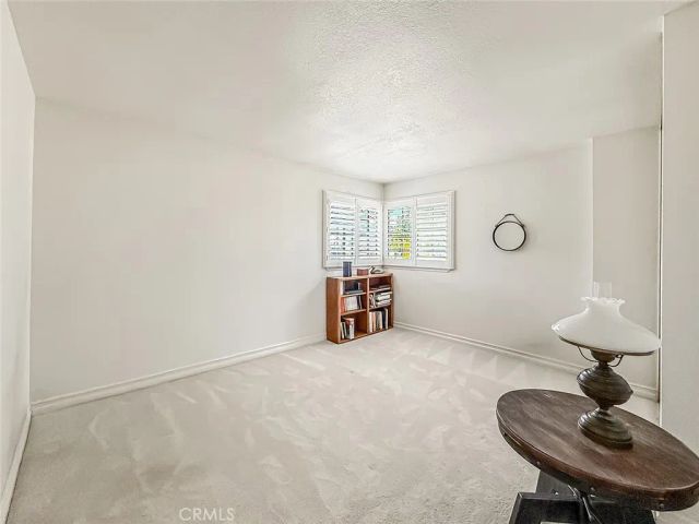 984 Oakmont Court, Simi Valley, CA 93065