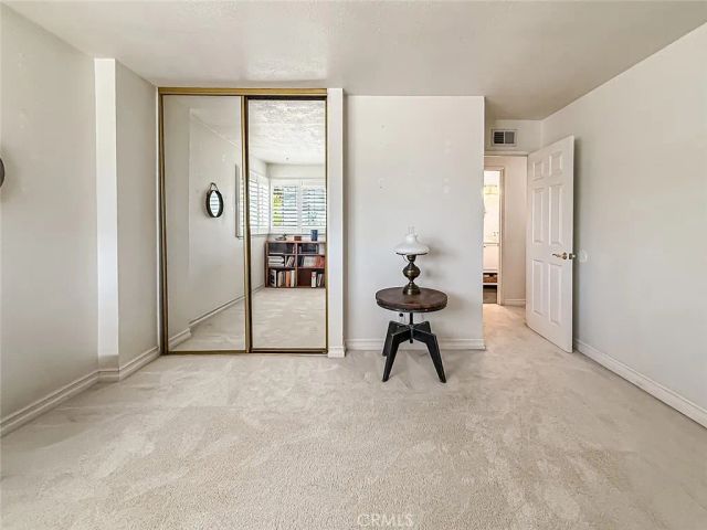 984 Oakmont Court, Simi Valley, CA 93065