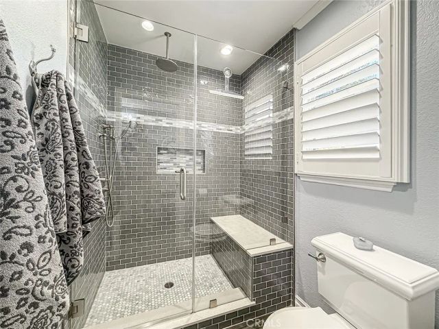 984 Oakmont Court, Simi Valley, CA 93065