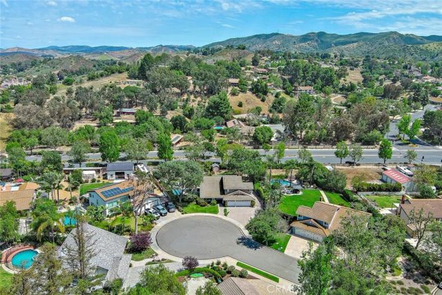 984 Oakmont Court, Simi Valley, CA 93065