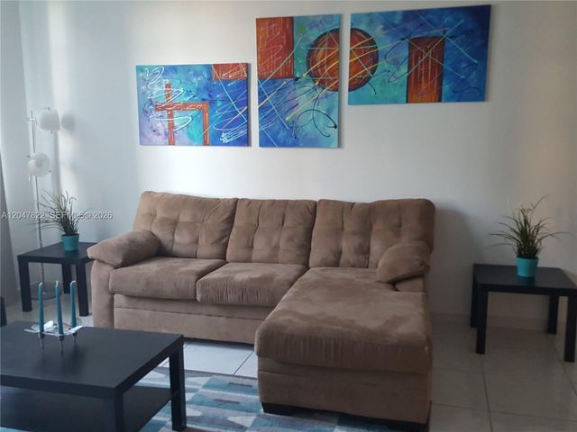 5401 Collins Ave 311, Miami Beach, FL 33140