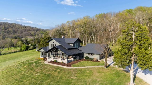 500 Coop Rd, Bell Buckle, TN 37020