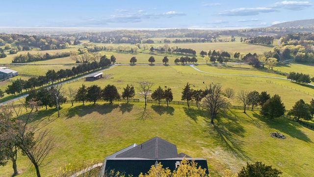500 Coop Rd, Bell Buckle, TN 37020