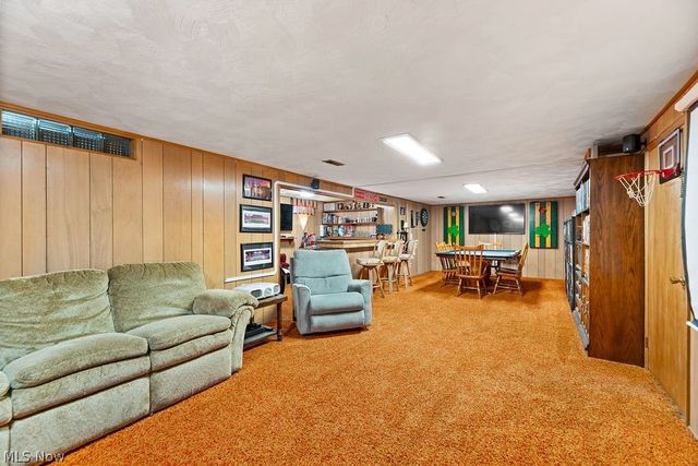 1133 Romayne Drive, Akron, OH 44313