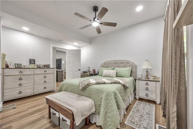 512 E Lexington Street, Richmond, MO 64085