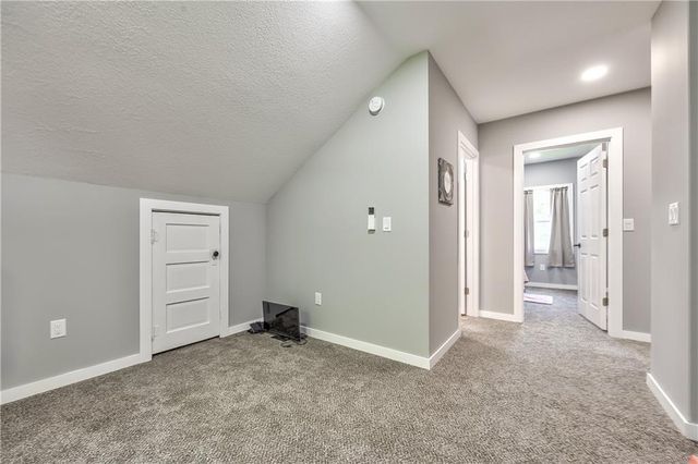 512 E Lexington Street, Richmond, MO 64085