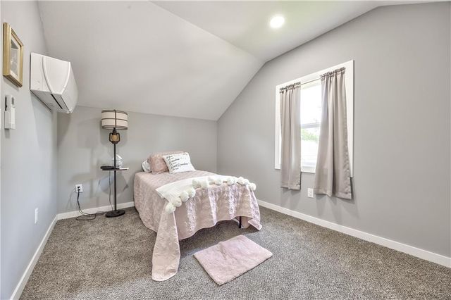 512 E Lexington Street, Richmond, MO 64085