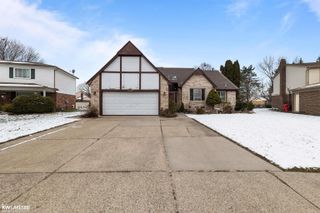 44500 Manitou Drive, Clinton Twp, MI 48038