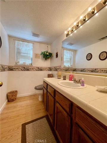 40642 Road 222, Bass Lake, CA 93604
