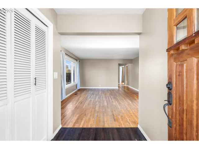 6160 Se Frances St, Hillsboro, OR 97123