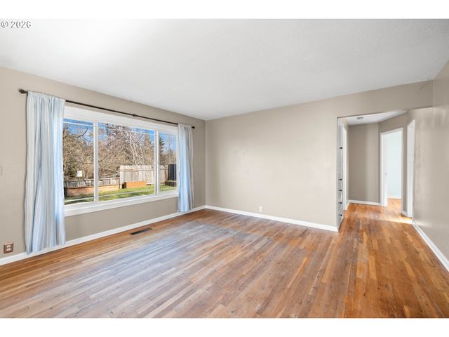 6160 Se Frances St, Hillsboro, OR 97123