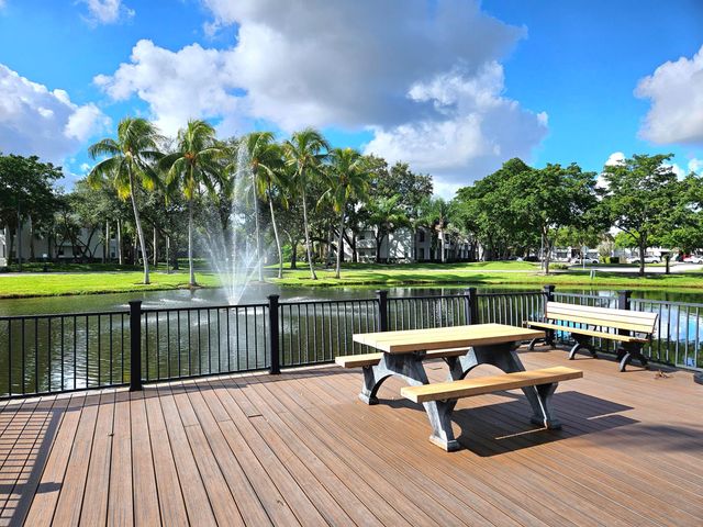 651 Lyons Road 10107, Coconut Creek, FL 33063