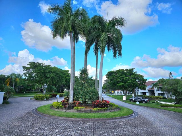 651 Lyons Road 10107, Coconut Creek, FL 33063