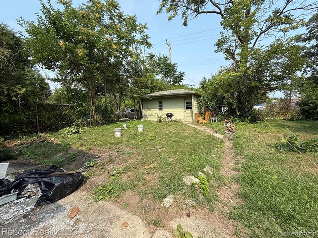 5230 Maplewood Street, Detroit, MI 48204