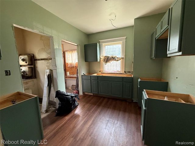 5230 Maplewood Street, Detroit, MI 48204