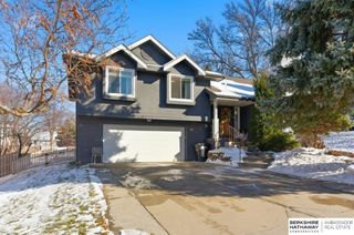 523 S 158th Street, Omaha, NE 68118