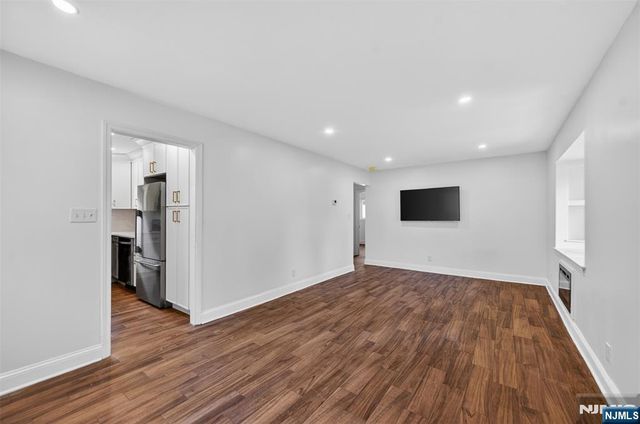 101 Sheldon Street, Wyckoff, NJ 07481