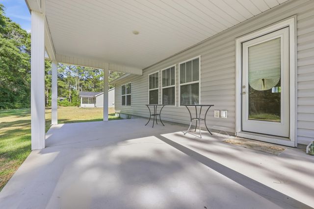 1369 Highway 915, Loris, SC 29569