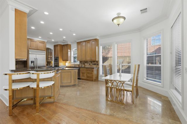 539 Wisteria Street, Bellaire, TX 77401