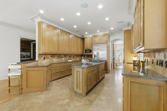 539 Wisteria Street, Bellaire, TX 77401
