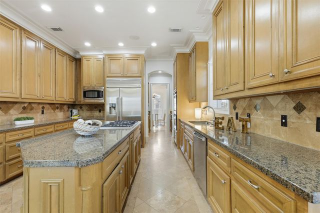 539 Wisteria Street, Bellaire, TX 77401