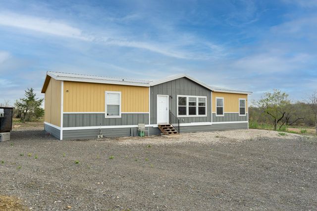 3882 Dry Creek RD, Lockhart, TX 78644