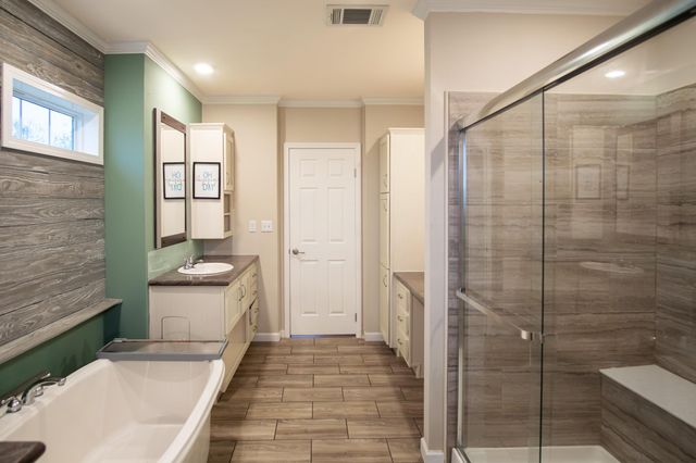 3882 Dry Creek RD, Lockhart, TX 78644