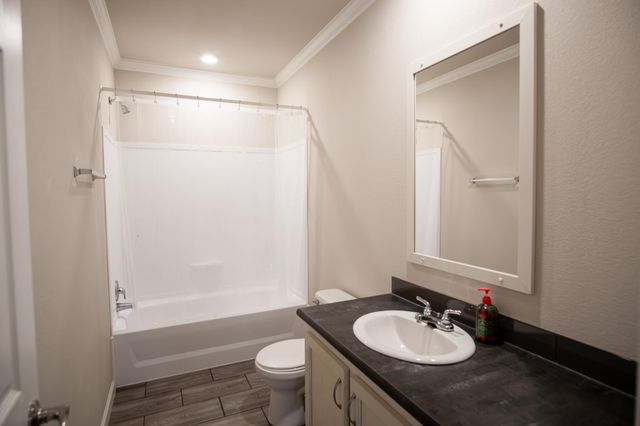 3882 Dry Creek RD, Lockhart, TX 78644