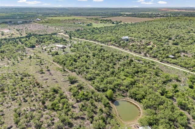3882 Dry Creek RD, Lockhart, TX 78644