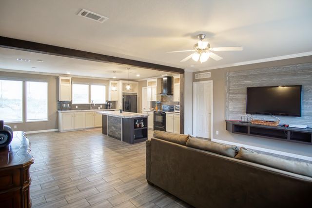 3882 Dry Creek RD, Lockhart, TX 78644