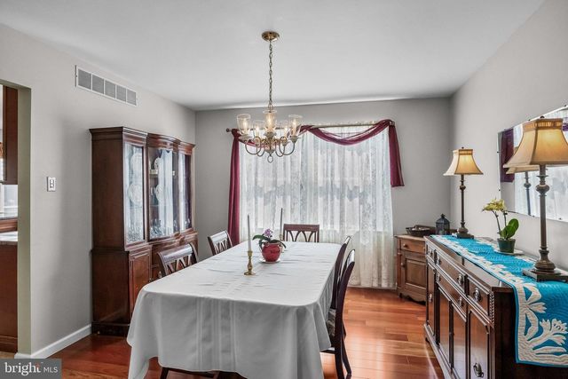 446 PROSPECT AVE, West Berlin, NJ 08091